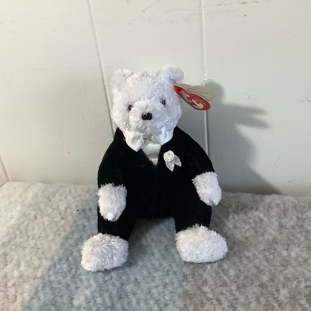 Ty Beanie Babies Groom the Bear beanbag plus stuffed animals toy